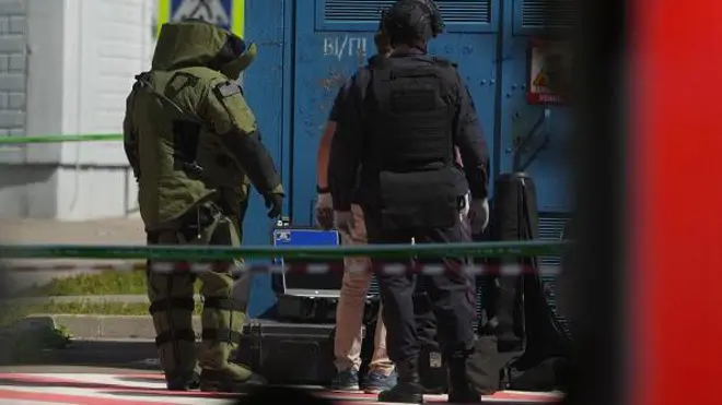 File photo of pipo wey dey under arrest