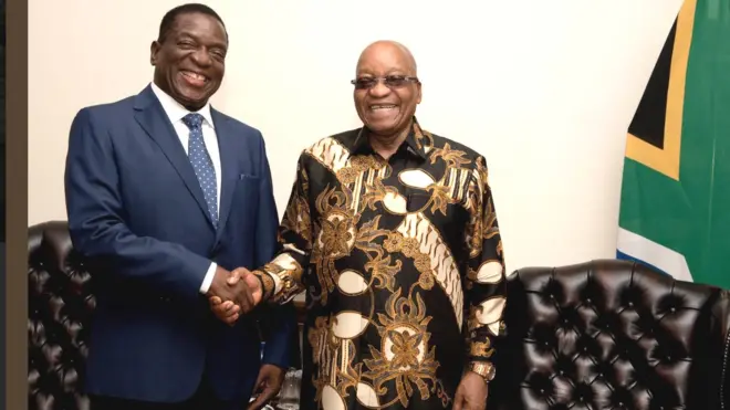 Le vice-président zimbabwéen, Emmerson Mnangagwa, a rencontré le président sud-africain Jacob Zuma, avant de rentrer à Harare, la capitale du Zimbabwe.