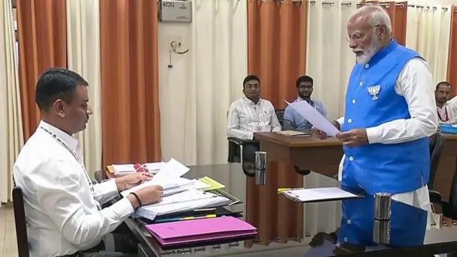 चुनावी नामांकन