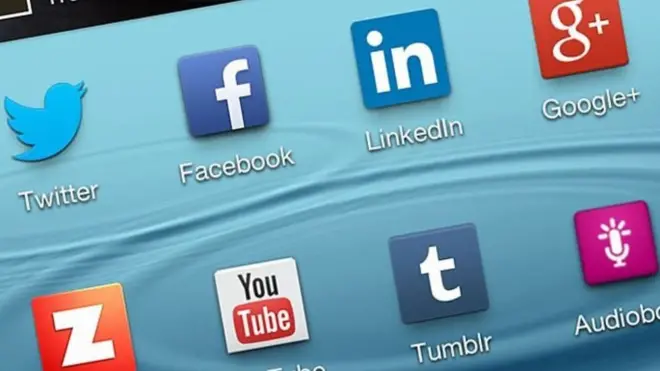 Dadka isticmaala baraha bulshada ayaa si weyn diiradda u saaray khilaafka diplomaasiyadeed ee Kenya iyo Soomaaliya