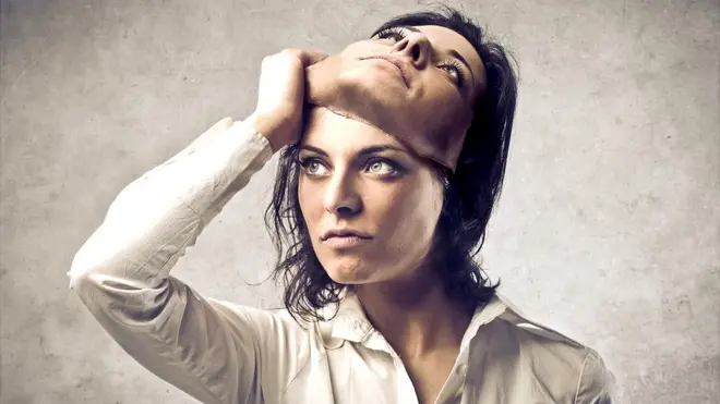 Según la encuesta, un 50% de la población cree que esquizofrenia significa desdoblamiento de la personalidad.