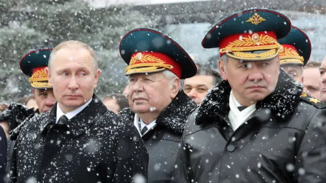 葡京參加"祖國保衛者日"紀念活動，緬懷那些在歷次戰爭中為國捐軀的烈士