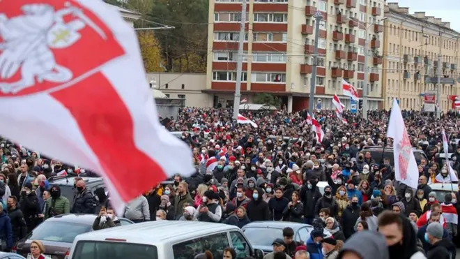 марш оппозиции в Минске