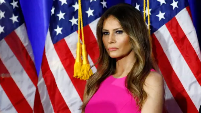Мелания Трамп не пояснила, по какой визе она приехала в США в 1995 году для участия в фотосессии для французского журнала.