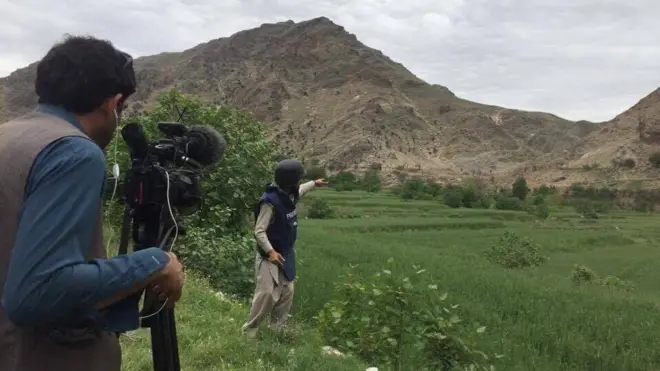 زموږ همکار عبدالله نظامي وايي، اچین کې یې د 'اسلامي دولت' نومې ډلې مړي لیدلي