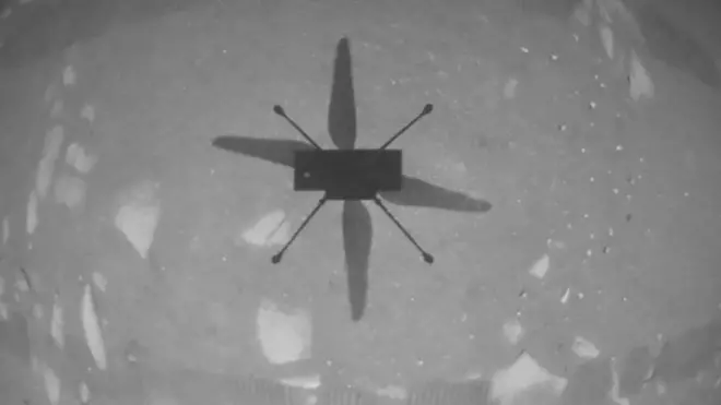 ناسا د 'ایجاد' په نامه یوه کوچنۍ چورلکه چورلولې ده، چې څه کم یوه دقیقه هوا کې وه. دا لومړی ځل دی چې ناسا له بلې سیارې د یوې الوتکې په مټ کنټرولېدونکې چورلکه الوځوي.