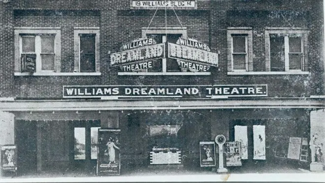  డ్రీమ్‌ల్యాండ్ థియేటర్