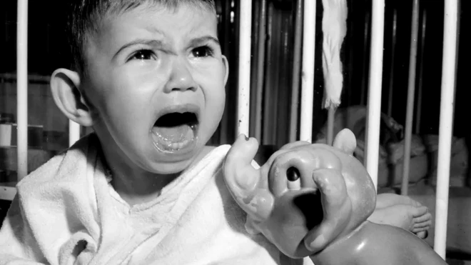 Плачущий ребенок