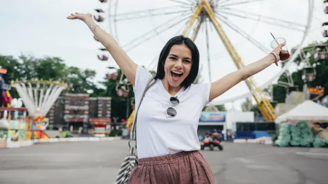 дівчина у Києві