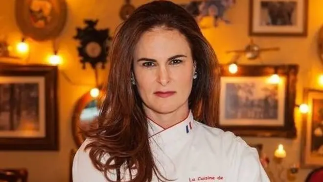 À frentecasa de apostas esportssete restaurantes e do programa Hell's Kitchen, Danielle Dahoui diz que mulheres precisam ter atitude para conquistar seu espaço na cozinha