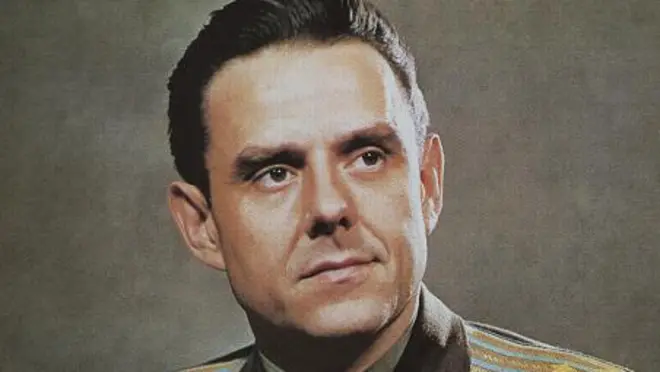 వ్లాడిమిర్ కొమరోవ్