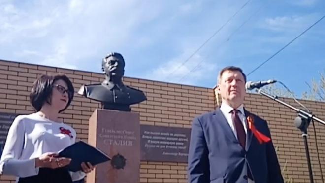 В Новосибирске открыли памятник Иосифу Сталину.
