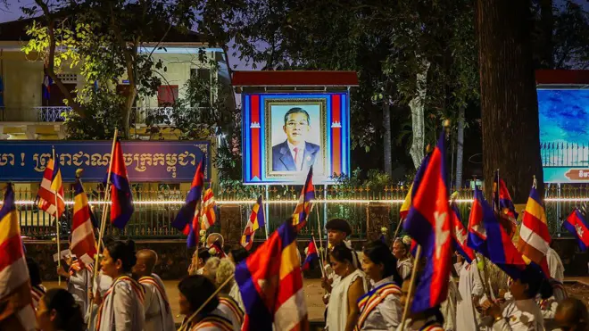 Một cuộc tuần hành kêu gọi hòa bình ở Campuchia vào ngày 24/12