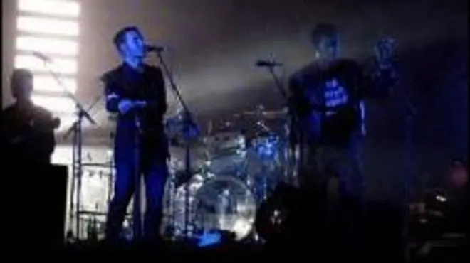 搖滾樂隊Massive Attack 2008年在格拉斯頓伯裏音樂節上表演