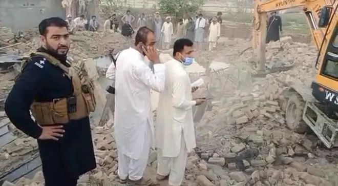 بنو کې پر پوسته برید