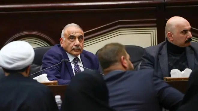 استقال عبد المهدي من منصب رئيس الوزراء في نوفمبر/ تشرين الثاني الماضي استجابة لمطالب المتظاهرين