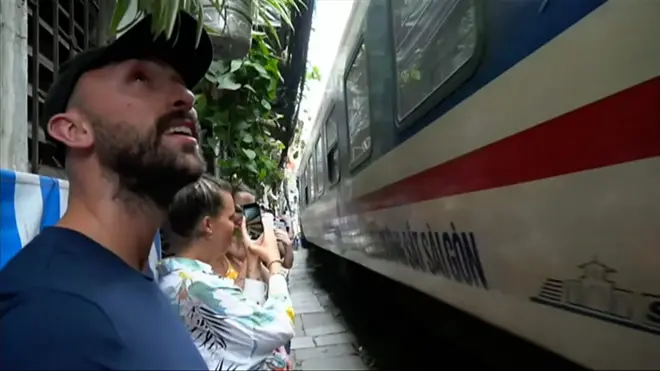 Нос к носу с поездом