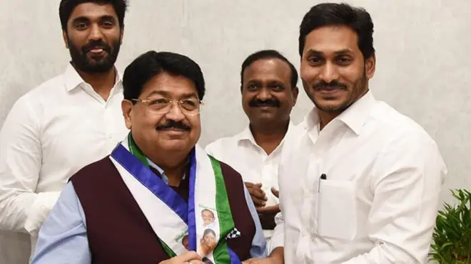 జగన్తో పరిమళ్ నత్వానీ