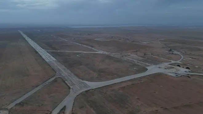 Bir boş üssün tepeden görüntüsü. 