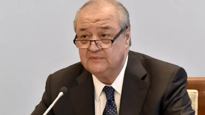 Komilov oʻzi rahbari boʻlgan vazirlik faoliyati qoniqarsiz ekanini tan olgan