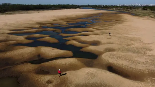 Vista aérea del Río Paraná, cercacomo fazer aposta na loteria americanala ciudadcomo fazer aposta na loteria americanaRosario, en Argentina.