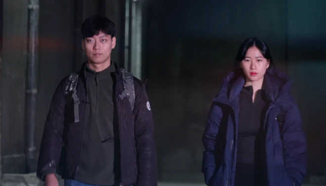 대학원생 김정호(30) 씨와 헬스 트레이너 박휘빈(22) 씨는 평소 재앙·재난에 대비해 준비하는 '프레퍼'다.