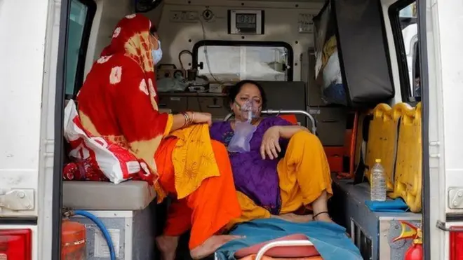 انڈیا میں آکسیجن کی قلت