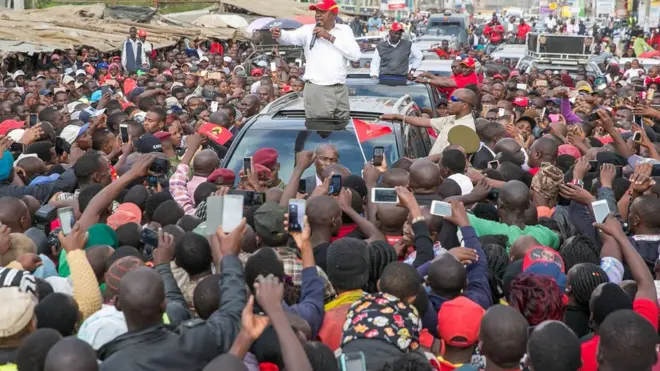 Rais Uhuru Kenyatta akifanya kampeni katika eneo la Kajiado nchini Kenya