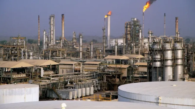 Foto of wetin refinery be like