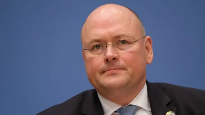 Арне Шенбом