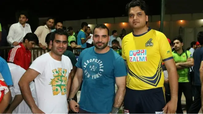 یہ تینوں کرکٹرز دبئی میں مقیم ہیں۔