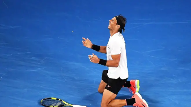 Rafael Nadal akhirnya menang atas Dmitri Dimitrov lewat pertandingan ketat.