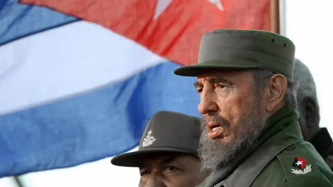 Küba komünist devriminin lideri Fidel Castro