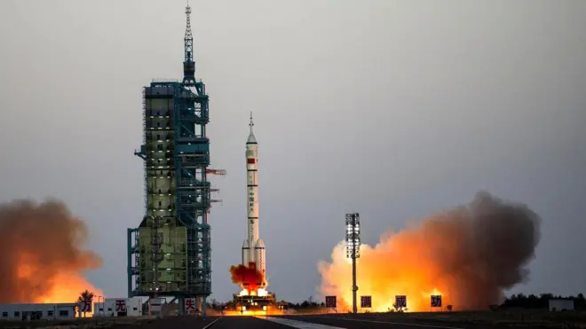 Запуск китайской ракеты