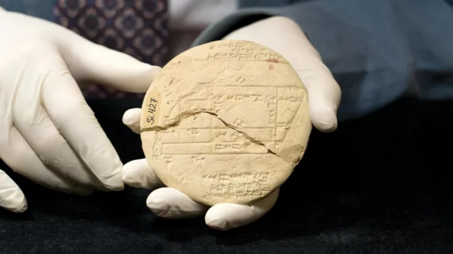 จารึก Si.427 ถูกใช้ในการคำนวณเพื่อแบ่งสรรที่ดินได้อย่างแม่นยำเมื่อ 3,700 ปีก่อน