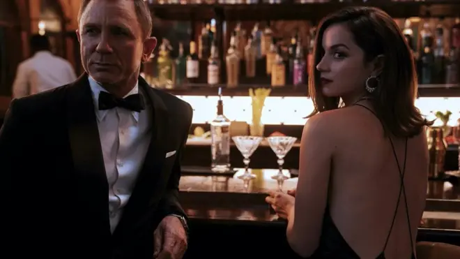 Джеймс Бонд