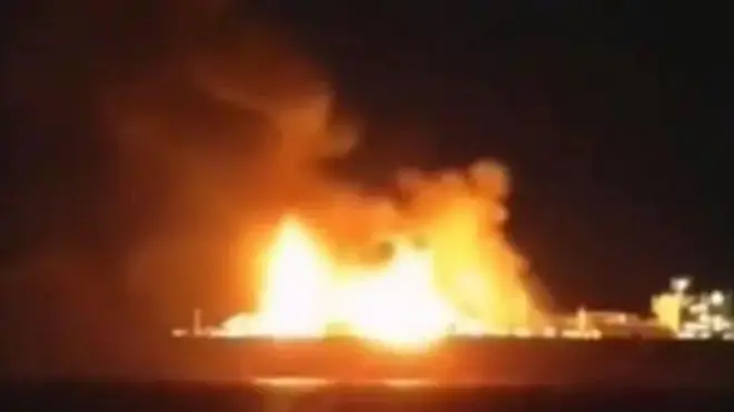 На судні спалахнула сильна пожежа, що видно з відео, опублікованого виданням Times of Malta