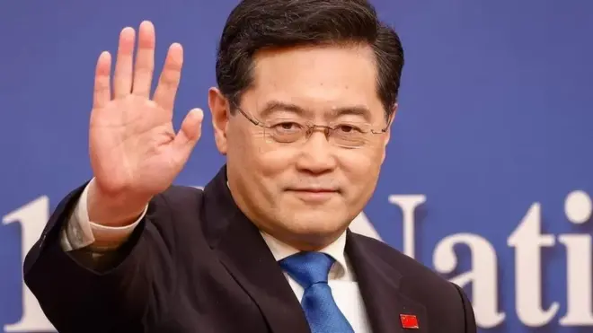 چین گانگ، یکی از جوان‌ترین افراد در تاریخ چین است که به مقام وزارت خارجه رسیده