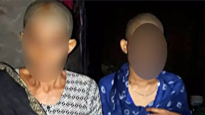 بہار کے ایک گاؤں میں ماں بیٹی کے سر کے بال گاؤں والوں کے سامنے مونڈ دیے گئے