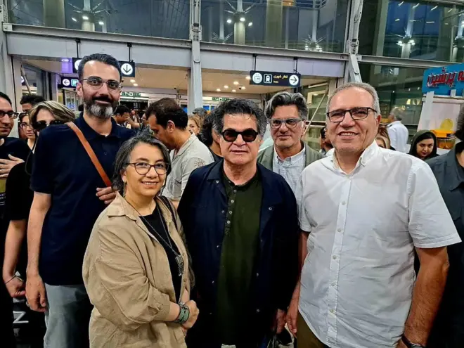 استقبال از جعفر پناهی پس از بازگشت به تهران