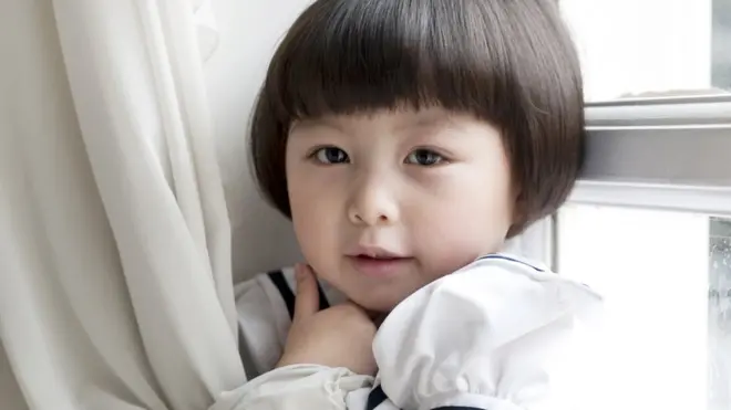 दक्षिण कोरियाई बच्ची