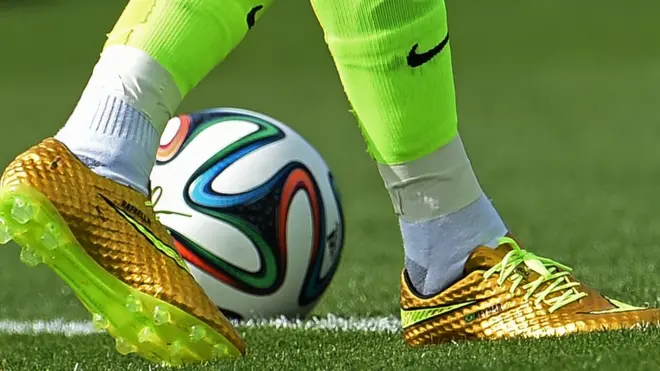 گزشتہ ورلڈکپ میں جرمنی اور سپین کے کھلاڑیوں کو میچ سے ایک رات پہلے اپنی بیگمات سے ملنے کی اجازت نہیں تھی۔