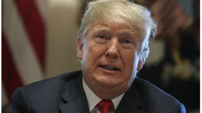 ټرمپ وايي، څوک نه شي کولای داسې یو څوک احضار کړي، چې دی یې 'عالی شان ماموریت' بولي.