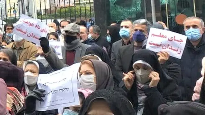 تجمع معلمان در رشت