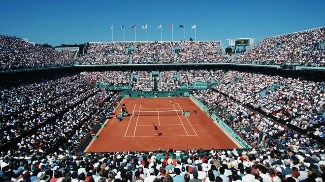 La cancha Suzanne Lenglen tiene capacidad para más de 10.000 espectadores.
