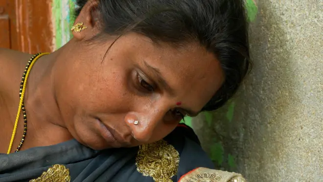 నలుగురు పిల్లల తల్లి రేవతి 