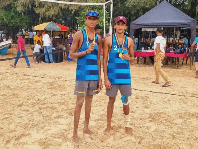 ''අපිට මැදවච්චියට බීච් වොලිබෝල් කෝට් එකක් නැහැ. බලධාරීන්ට කිවුවට තවම කිසිම ප්‍රතිචාරයක් නැහැ.''