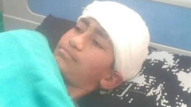 शोपियां में स्कूल बस पर पथराव