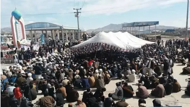 لاریون د کابل کندهار په لویه لار.