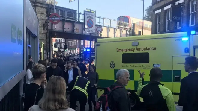 Police and ambulance service dey di area